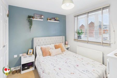 Scholars Walk, Quedgeley, Gloucester - Photo 4