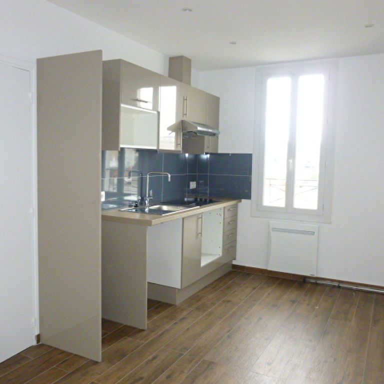 Location Appartement 2 pièces 22m² ISSY LES MOULINEAUX 92130 - Photo 1
