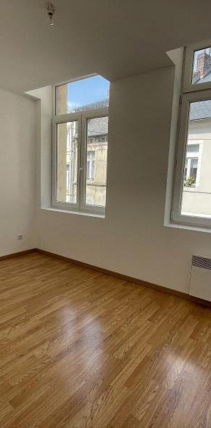 Location Appartement 2 pièces 37m² CAMBRAI 59400 - Photo 1