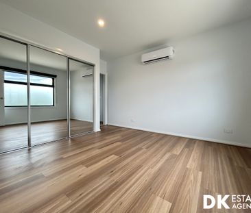 Brand New 3 Bedroom Townhouse - Photo 5