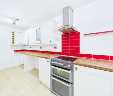 3 bedroom terraced house to rent - Photo 6