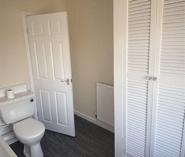 2 Bed Terraced House, Yarnfield Road, B11 - Photo 4