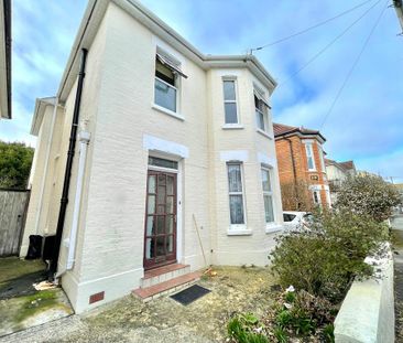 4 bedroom detached house to rent - Photo 3