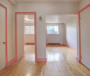 10663 Av. des Récollets - Photo 6