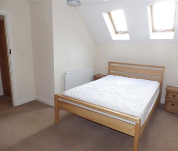 3 bedroom terraced house to rent - Photo 2