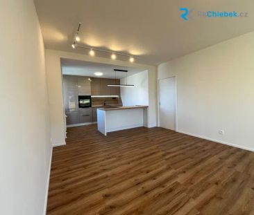 Pronájem 2 + kk po kompletní rekonstrukci - Photo 2