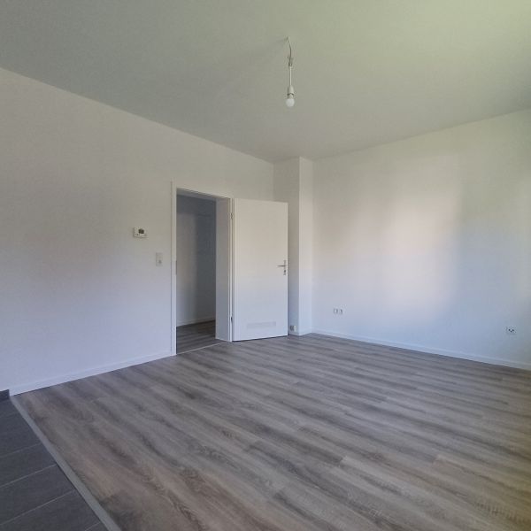 Preistipp: Erdgeschosswohnung in Innenstadtnähe - Photo 1