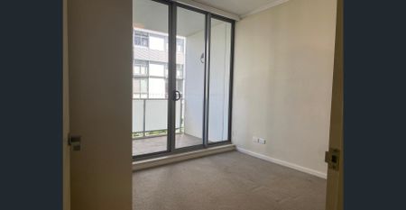 Modern Two bedroom unit on 4th Floor - Photo 3