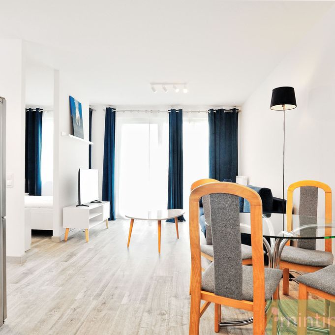 Mieszkanie z ogródkiem i miejscem postojowym - Photo 1