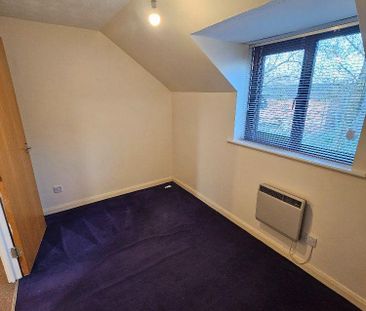 2 bedroom maisonette to rent - Photo 3
