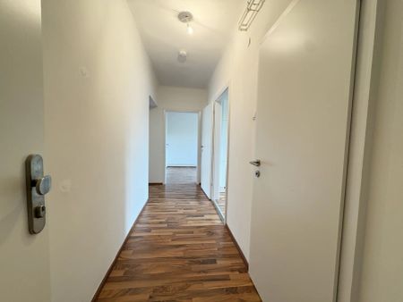 Zwei-Zimmer Wohnung. Hier fängt der Wohnspaß an - Foto 2