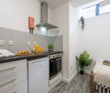 Bronze Studio - Photo 5