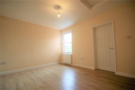 2 Bedroom - Lenten Street, Alton - Photo 5