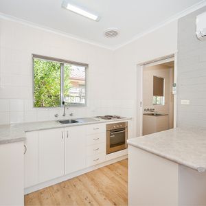 2/408 Schubach Street, East Albury NSW 2640 - Apartment For Rent | Domain - Photo 2
