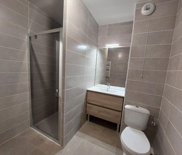 location Appartement T2 DE 45.8m² À NICE - Photo 3