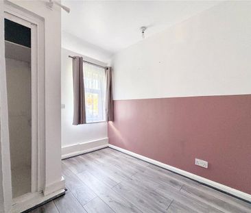 2 bedroom maisonette to rent - Photo 3