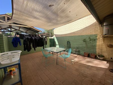 Unfurnished Townhouse in The Gap - Photo 3