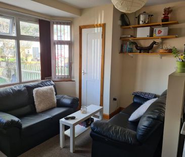 1 bedroom in a house share to rent - Photo 1