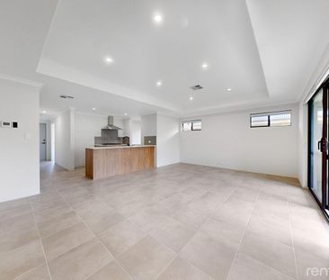 Modern Living at Its Best – 4x2 in Prime Location - Photo 3