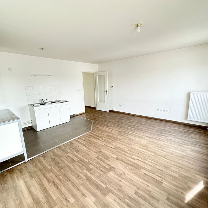 Location Appartement 1 pièce 37m² - Photo 1