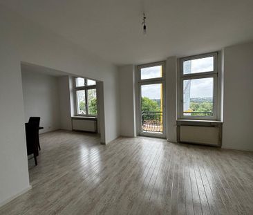 Wunderschöne 4-Zimmer Wohnung mit Balkon und Garten zu vermieten - Photo 4