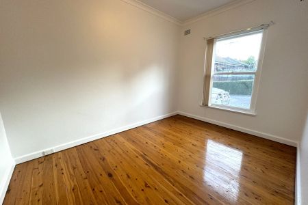 GROUND FLOOR 2 BEDROOM UNIT - Photo 4