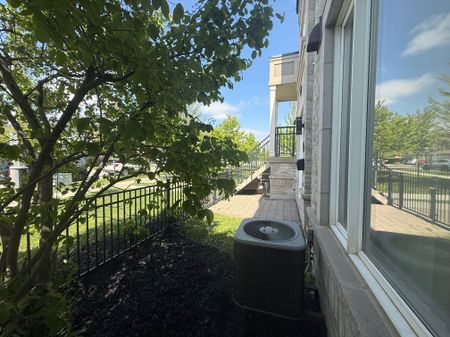 For Lease - 5055 Oscar Peterson Boulevard Unit# 8, Mississauga, Ontario - Photo 2