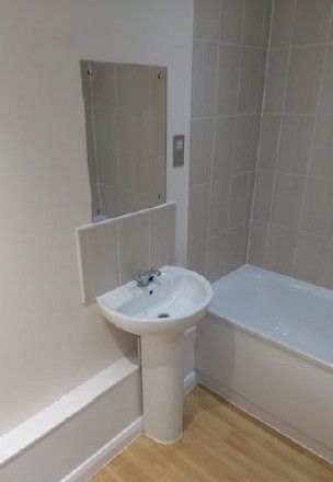 2 Bed Flat, Elliot Goodwin House, NG3 - Photo 2