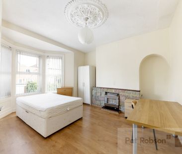 Shortridge Terrace, Newcastle Upon Tyne - Photo 2