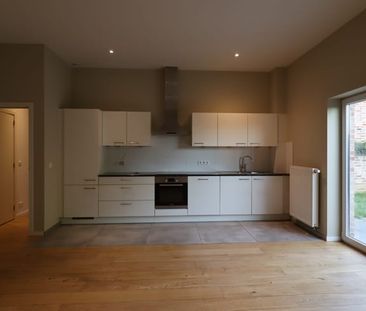 Appartement te huur - foto 2