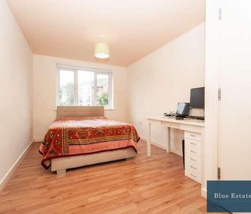 Hanworth Road, Hounslow, TW3 - Photo 5