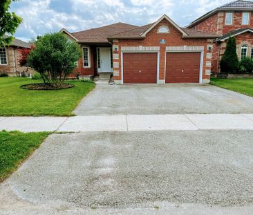 For Lease - 24 Sun King Crescent Unit# Main Floor, Barrie, Ontario - Photo 3