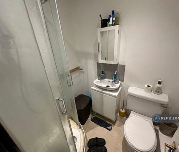 1 bedroom flat to rent - Photo 6