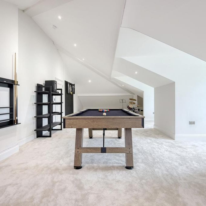 6 bedroom detached house to rent - Photo 1