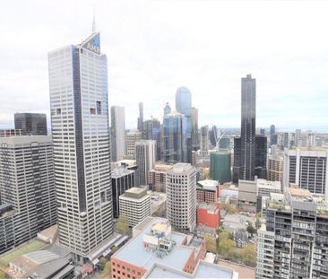 Spacious two bedroom apartment in amazing location - close to every... - Photo 3