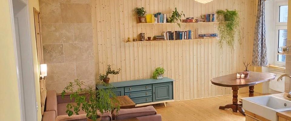 Möblierte Altbauwohnung in Berlin-Gesundbrunnen - Photo 1