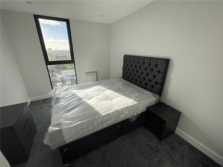 1 bedroom Flat To Rent - Photo 4