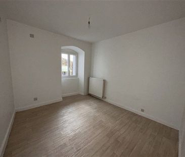 BEL APPARTEMENT RÉNOVÉ - Photo 1