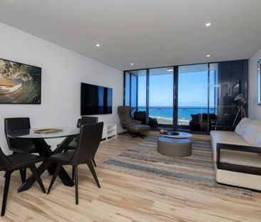 High Floor in Sundale Meriton - Luxury furnished - Photo 4