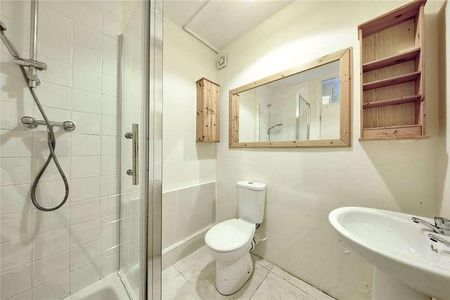 Du Cane Court, Balham High Road, Balham, London, SW17 - Photo 2