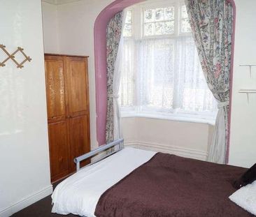 Wimborne Road, BH3 - Photo 5