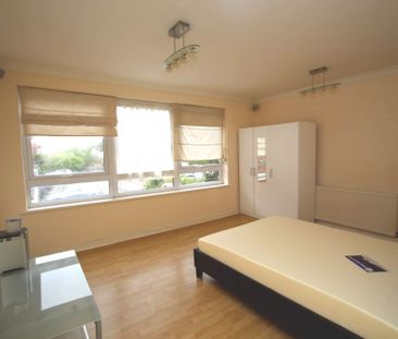 STUDENT Three Bedroom Flat – Palace Road (Kingston, KT1) - Photo 5