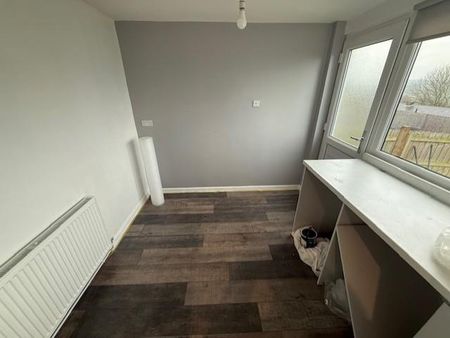 3 bedroom detached house to rent - Photo 2