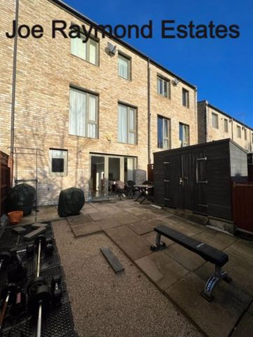 4 bedroom property to rent - Photo 2