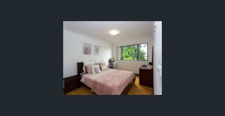 Neat and Tidy - Photo 4