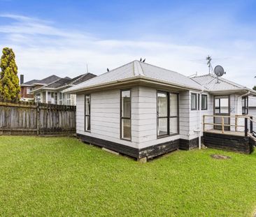 2-bedroom standalone home! - Photo 2