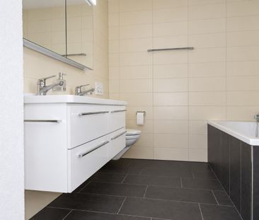 3.5 Zimmer, 96 m², 2. Stock - Foto 3