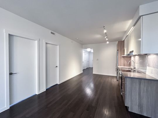 183 East Georgia Street, Vancouver - Photo 1