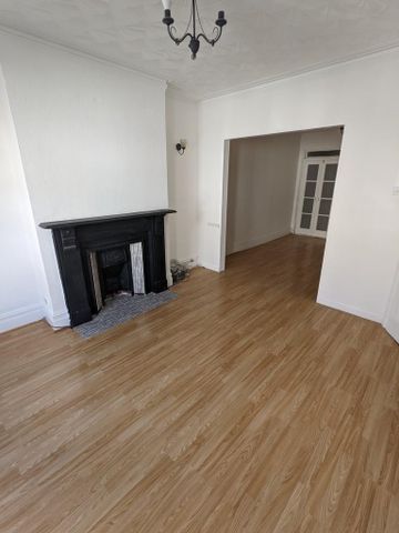 4 bedroom terraced house to rent - Photo 4