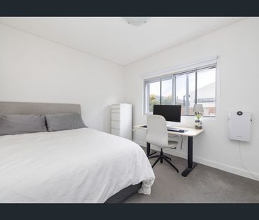 Apartment in the Designer Datum Complex - Photo 6